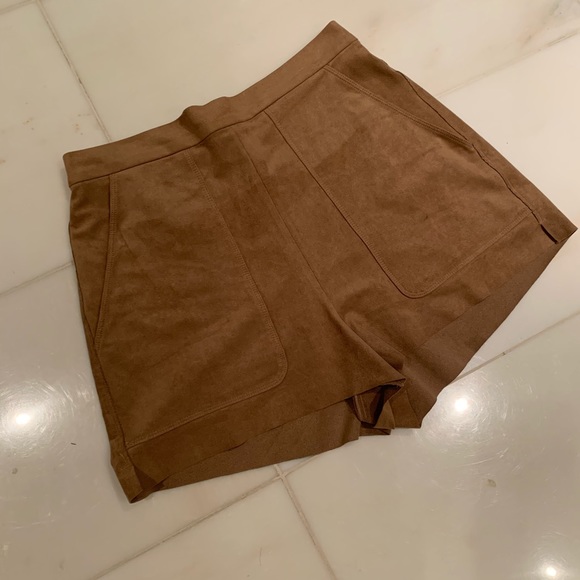 Wilfred Pants - Wilfred Faux Suede look shorts